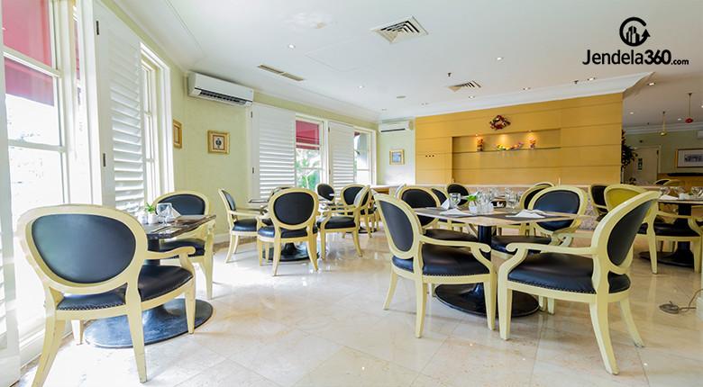 Function Room  - Batavia Apartment