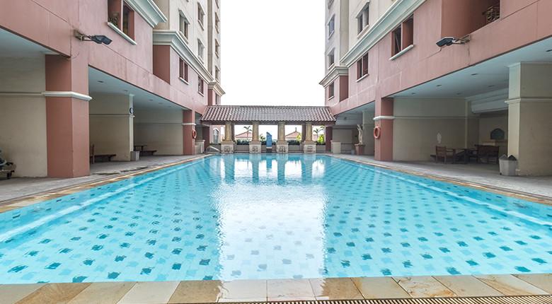 Swimming Pool - Mediterania Gajah Mada Apartment