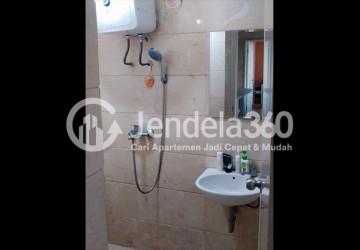 Bathroom 2BR Apartment with Pool View at Pakubuwono Terrace