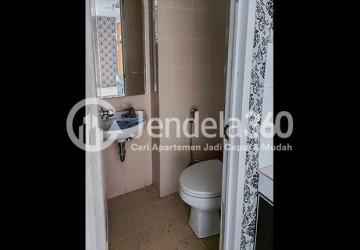 Bathroom Low Floor 2BR Apartment with City View at Gading Green Hill Apartment