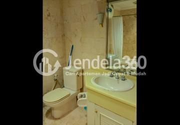 Bathroom Simply Look Studio Apartment at Park Royal Apartment Middle Floor