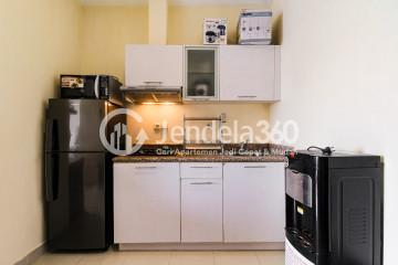 Kitchen Fancy Middle Floor Apartment Across from Grand ITC Permata Hijau at Belleza Apartment