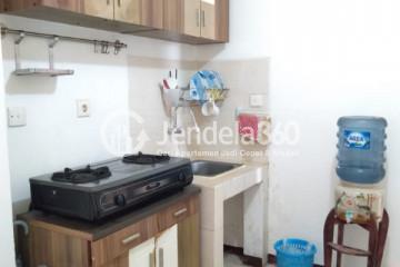 Kitchen 3BR Maple Park Apartment at Middle Floor