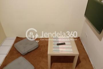 Living Room 1BR Modernland Golf Apartment at Tower Yellow