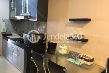 Kitchen 1BR Apartment with pool&city View at Cosmo Mansion - Jakarta Residence Thamrin City