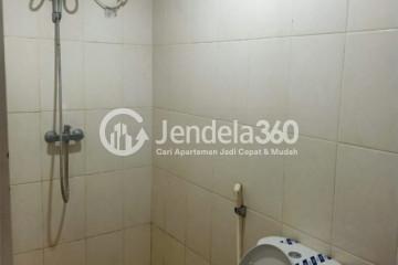 Bathroom Best Deal Studio Apartment Low Floor with city View at Metro Park Residence