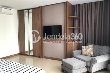 Bedroom 1BR Apartment with City View at Lavenue Apartment