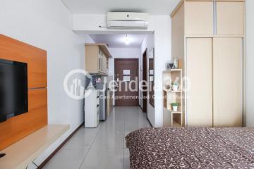 Bedroom Lovely Studio Apartment High Floor with City View at Thamrin Executive Residence