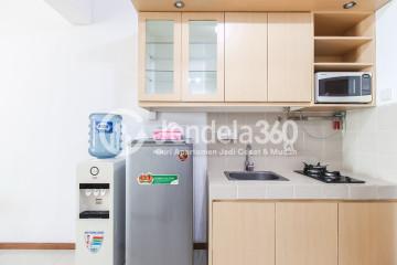 Kitchen Lovely Studio Apartment High Floor with City View at Thamrin Executive Residence