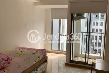 Bedroom Spotless Studio Apartment High Floor with pool View at M Town Residence Serpong