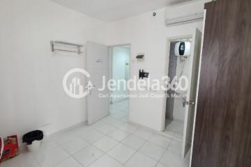 Bedroom Low Floor Studio Apartment with City View at Aeropolis Residence 3