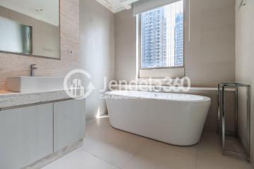 Bathroom Residence 8 Senopati 3BR View city