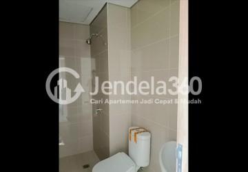 Bathroom Studio Apartment with Aeon View at B Residence BSD