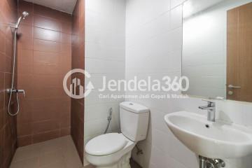 Bathroom Puri Orchard Apartment 2BR View City