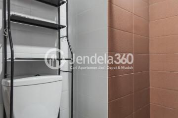 Bathroom Puri Orchard Apartment Studio View Pool