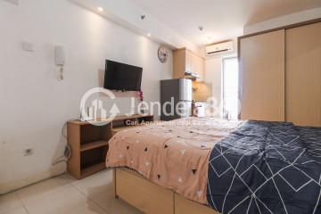 Bedroom Studio Apartment with Street View at Bassura City Apartment