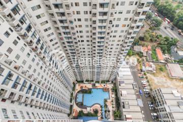 Balcony Sudirman Park Apartment 1BR Fully Furnished