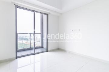 Bedroom Fancy Studio Apartment Middle Floor with Lake View at Sedayu City Apartment