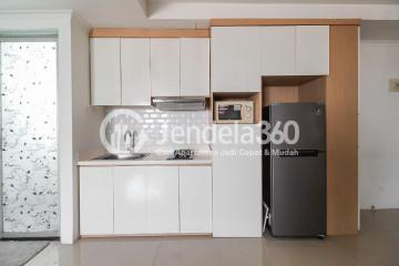 Kitchen Green Central City Apartment 2BR Fully Furnished