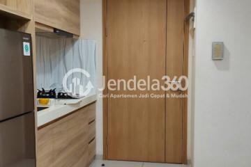 Kitchen 1BR Apartment with City View at Tree Park City