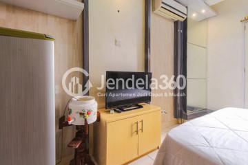 Bedroom Studio Apartment with Pool & City View at Puri Park View Apartment