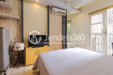 Bedroom Studio Apartment with Pool & City View at Puri Park View Apartment