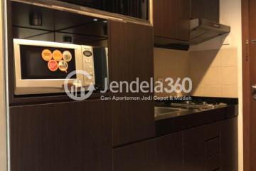 Kitchen High Floor Studio Apartment with City View at Thamrin Executive Residence