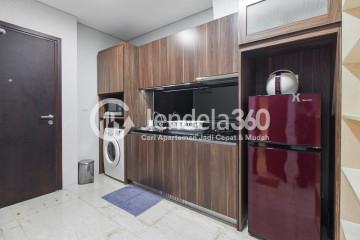 Kitchen Compact 1BR Apartment Middle Floor with City and Front Park View at Lavenue Apartment