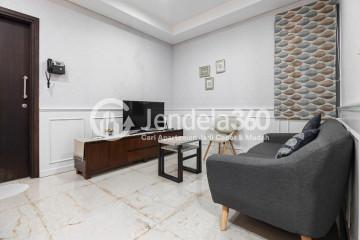 Living Room Compact 1BR Apartment Middle Floor with City and Front Park View at Lavenue Apartment