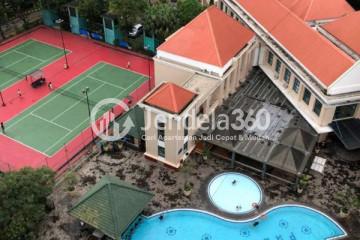 Balcony Strategic Location 2BR Apartment at Paladian Park Middle Floor