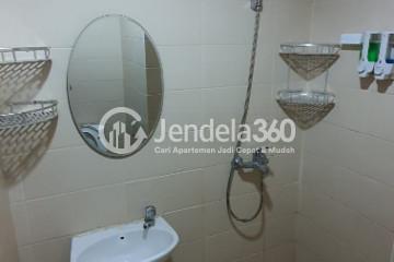 Bathroom Trendy Studio Apartment at Belmont Residence Tower Athena