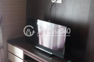 Living Room Middle Floor 1BR Apartment with Mall SMS View at Skyline Paramount Serpong