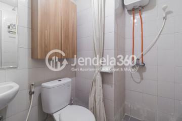 Bathroom Signature Park Grande 1BR Tower Green