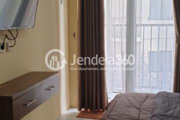 Bedroom Stunning Studio Apartment Low Floor with Swimming pool View at Paragon Village Apartment