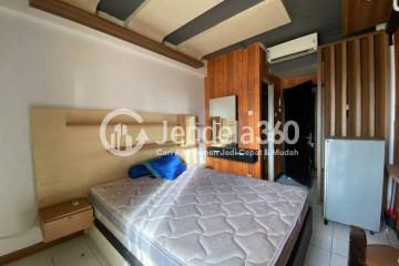 Bedroom Best Deal Studio Apartment Low Floor with city View at Paragon Village Apartment