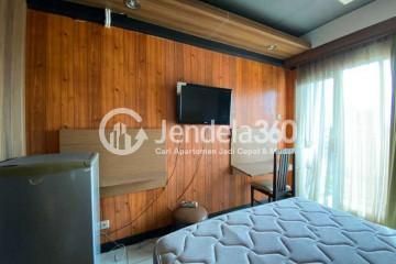 Bedroom Best Deal Studio Apartment Low Floor with city View at Paragon Village Apartment