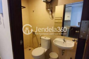 Bathroom Saveria Apartment Studio Fully Furnished