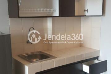 Kitchen 1BR Serpong Green View Apartment at Middle Floor