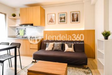 Living Room Low Floor 3BR Apartment with City View at Kalibata City Green Palace