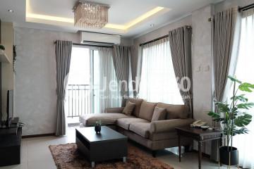 Living Room 3BR Apartment with City View at Thamrin Executive Residence