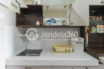 Kitchen Comfortable 1BR Apartment Middle Floor with City View at Scientia Residence Summarecon Serpong