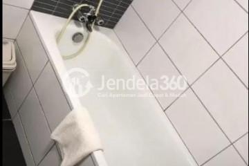 Bathroom Taman Rasuna Apartment 2+1BR View City