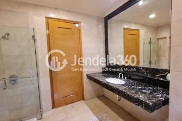 Bathroom 2 Senayan Residence 3BR View golf course