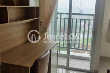 Bedroom Studio Serpong Garden Apartment at Low Floor