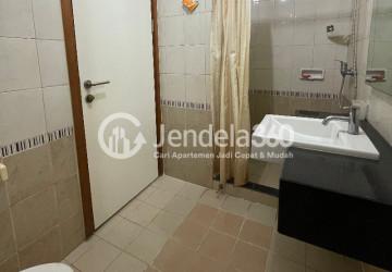 Bathroom 1BR Sahid Sudirman Residence Apartment at High Floor