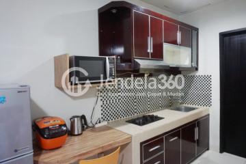 Kitchen 1BR Cosmo Mansion - Jakarta Residence Thamrin City Apartment at Middle Floor