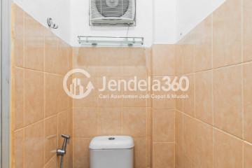 Bathroom Restful 2BR Apartment Middle Floor with City View at Menteng Square Apartment