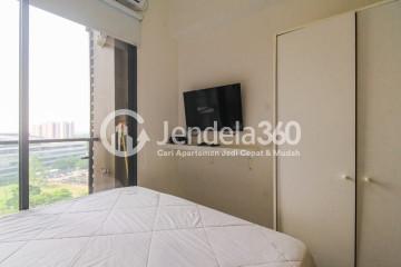 Bedroom Elegant Studio Apartment with City View at Sky House BSD Apartment