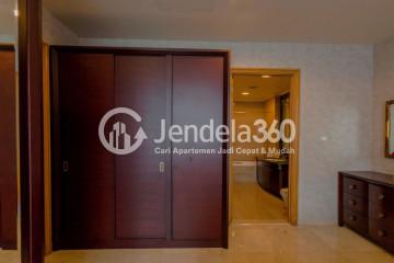 Bedroom Excellent 2BR Apartment Low Floor with City View at Senayan Residence