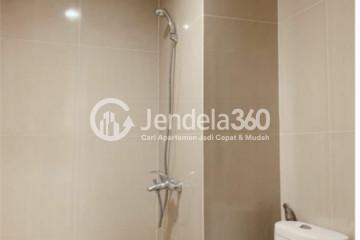 Bathroom Studio Apartment with City View at Skyline Paramount Serpong